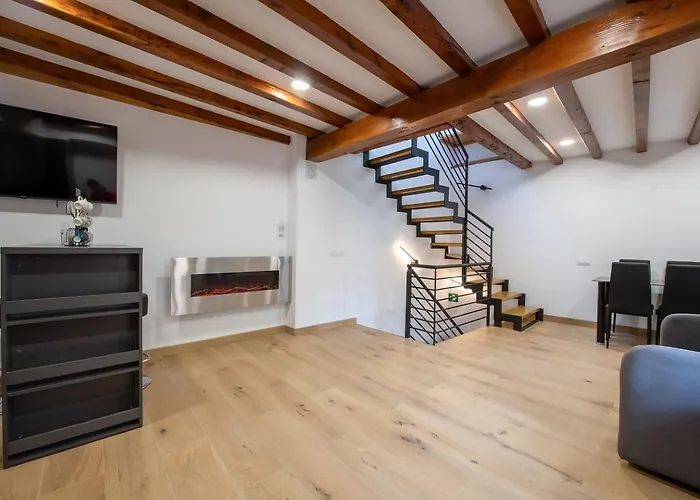 Miravilla 25 4 Apartament