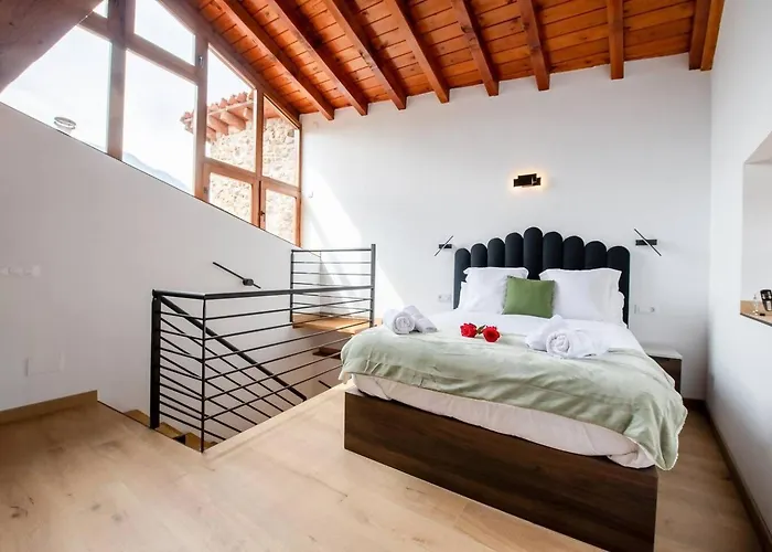 Apartament Miravilla 25 4 *